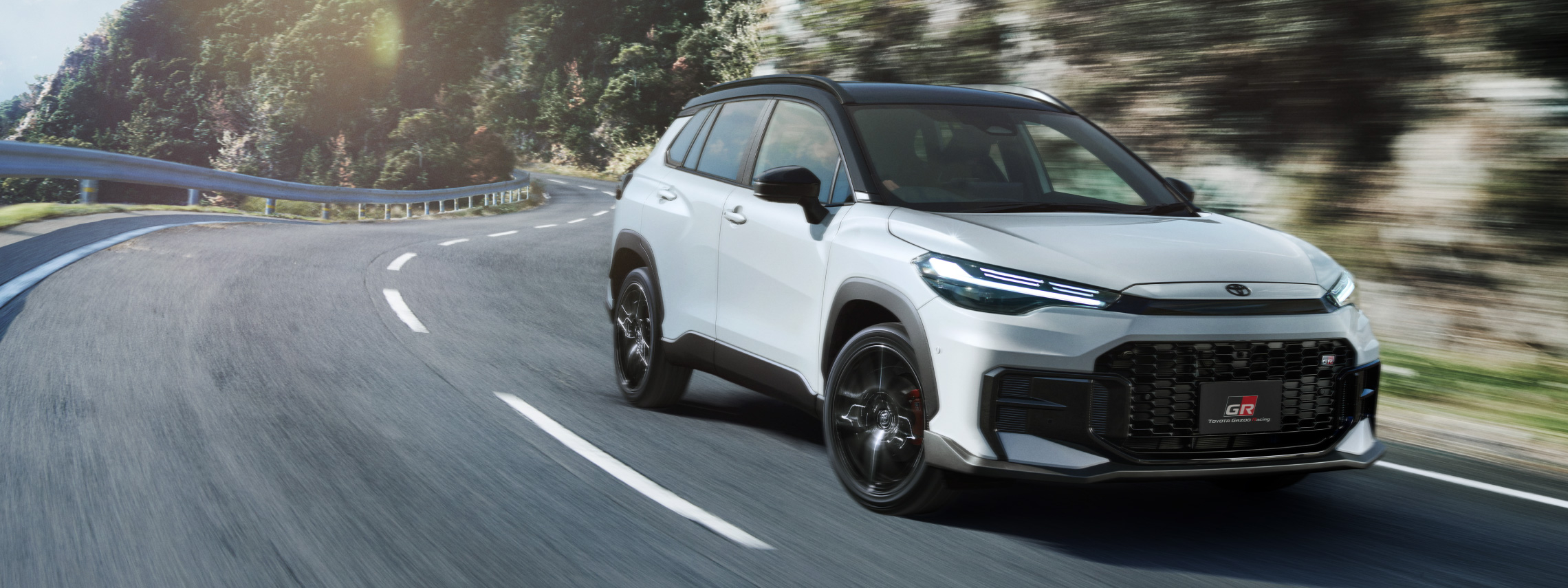 カローラ クロス | GR SPORT | 公式／鹿児島トヨペットWEBサイト