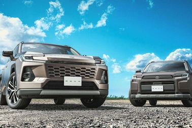 （左）：Z（ハイブリッド）